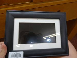 lot 24887 image: Pandigital Photo Frame