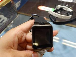 lot 24899 image: Smart Watch with Charger