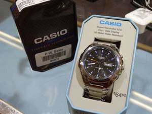 lot 24903 image: Casio Super Illuminator Watch