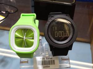 lot 24904 image: Lot of 2 Watches