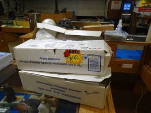lot 24907 image: Lot of Battery Powered Emergency Lighting Fixtures