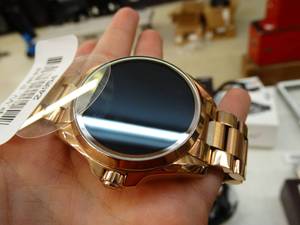 lot 24954 image: Gold Michael Kors Watch