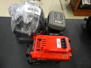 lot 24983 image: Lot of various Porter Cable batteries & charger