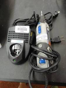lot 24984 image: Dremel tool & charger