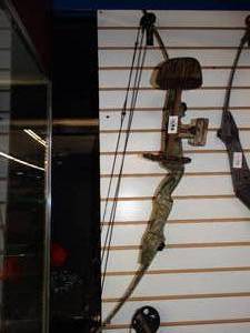 lot 37801 image: PSE Silver Hunting Bow