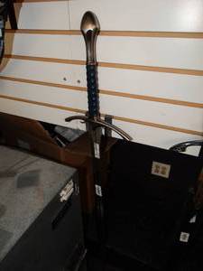lot 37812 image: New Line Home Entertainment Hobbit Knife