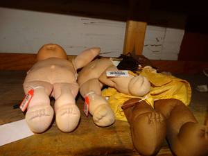 lot 37880 image: Lot of 3 Cabbage Patch Dolls
