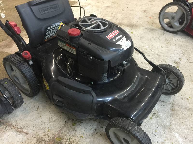 lot 8236 image: Craftsman 7.25 Engine Torque Just Check & Add Rear Wheel Drive Mower