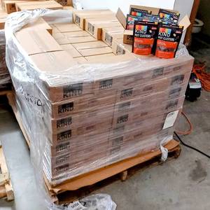 lot 55 image: Pallet of 100 Cases of Kind Peanut Butter Dark Chocolate Nut Cluster Snacks - Each Case Contains 8 Individual - 4 oz KIND Snack Resealable Bags