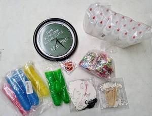 lot 8137 image: PartyCraft Lot - Great for Teachers or Party Favors