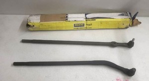 lot 7728 image: Moog-ds80749  Center Link at Pitman Arm  Ford F250 Super Duty And Bonus Unknown Drag Link