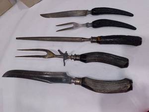 lot 1042 image: Lamson and Cattaraugus Carving Sets