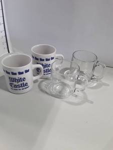 lot 1060 image: 2 White Castle Mugs and 2 Clear Mugs