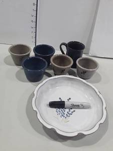 lot 1071 image: 7 pcs. JUGTOWN WARE Pottery