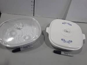 lot 1076 image: Bake Ware. CORNING and PYREX