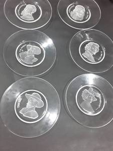 lot 1079 image: 6 ARTIST Salad Plates