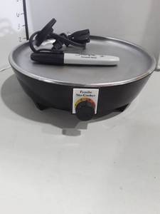 lot 1097 image: FAMILIE Slow Cooker