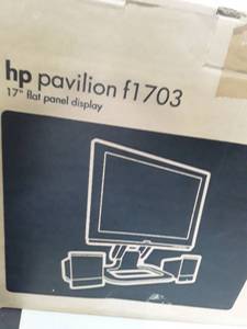 lot 1140 image: HP PAVILION 17 in. Flat Panel Display Model