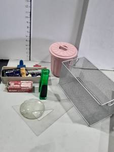 lot 1141 image: Miscellaneous Office Supplies