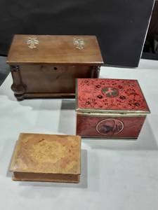 lot 1153 image: Trinket Boxes
