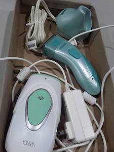 lot 1160 image: SENSICA Sensilight Mini and CONAIRE Electric Razor