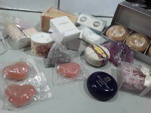 lot 1165 image: An Abundance of Various Soaps