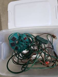 lot 1438 image: Sterilite Latch Tote with Extension Cords