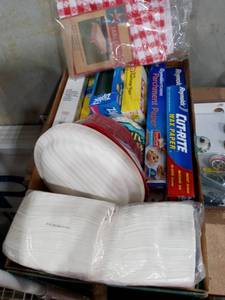 lot 1168 image: Assorted Paper Product and Ziplocks