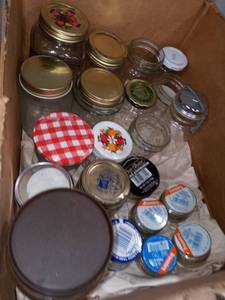 lot 1171 image: Assorted Jars