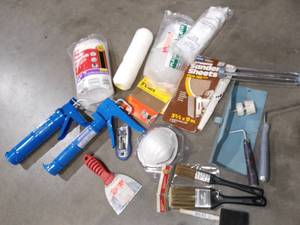 lot 1197 image: Painting Supplies