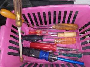 lot 1201 image: Screwdrivers