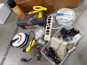 lot 1207 image: Assorted Garage Items