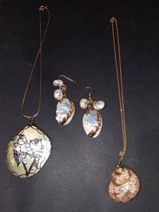 lot 1482 image: 120 14K GF Stamped Necklace with Shell Pendant and Matching Earrings with Other Sea Shell Pendant Necklace