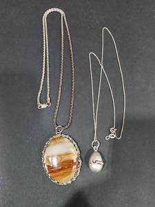 lot 1483 image: Womens Silver Stamped 925 Pendant Necklaces