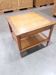 lot 1512 image: Baker Furniture Side Table 23 x 26.5 x 26.5 in