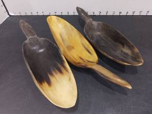 lot 1535 image: African Buffalo Horn Scoops Set of 3