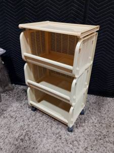 lot 1552 image: Rolling Plastic Stackable Bin Storage