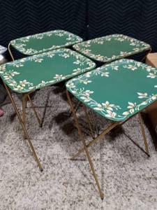 lot 1556 image: Metal Folding Vintage TV Trays