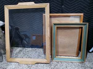 lot 1581 image: Glass Tray 29 x 21 in with Frames