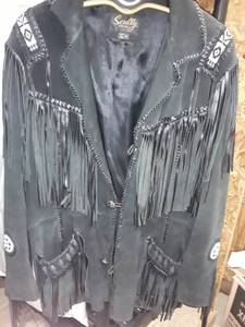 lot 1614 image: Mens Suede Leather Fringed Coat. Size 48