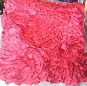 lot 2318 image: Decorative BHG Burgundy Pillows (6)