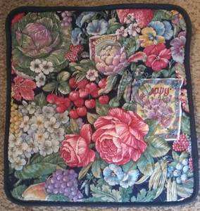 lot 2336 image: Corning Carrier Quilted
