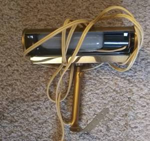 lot 2337 image: Picture Light