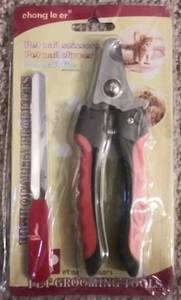 lot 2342 image: Pet Nail Clippers & File