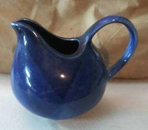 lot 2372 image: Blue Pitcher No Chips