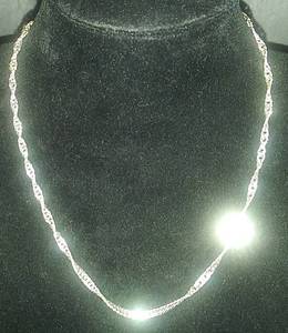 lot 2632 image: Sterling Silver Singapore Chain 5.5g