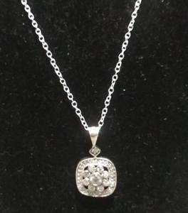 lot 2652 image: Sterling Silver CZ Necklace