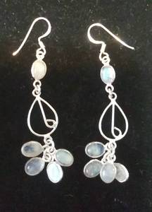 lot 2666 image: Sterling Silver Rainbow Moonstone Dangling Earrings