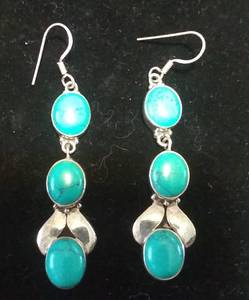 lot 2667 image: Beautiful Sterling Silver Turquoise Dangling Earrings