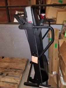 lot 1 image: Pro-form personal trainer Treadmill